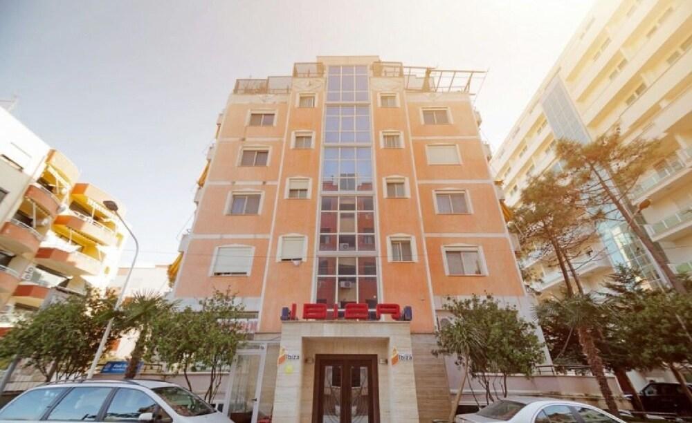 Hotel Ibiza Голем Екстериор снимка