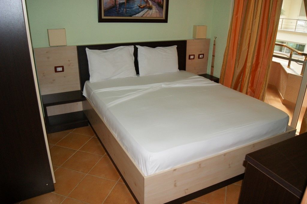 Hotel Ibiza Голем Екстериор снимка