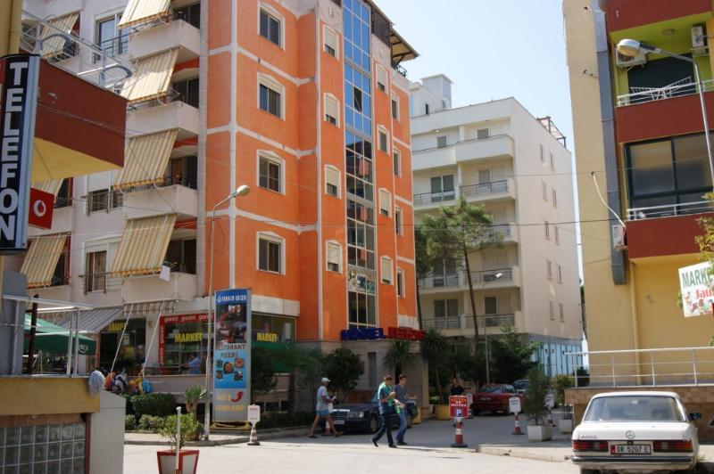 Hotel Ibiza Голем Екстериор снимка